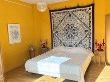 Schlafzimmer EG Liebhaberanwesen: Charmantes und urgem�tliches Zweifamilienhaus mit Nebengeb�ude in Alpenrod