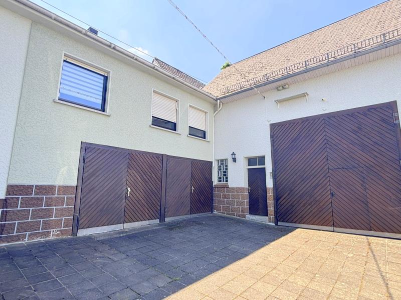 Garagen und Scheune Einfamilienhaus Berzhahn