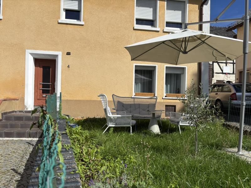 Garten vor dem Haus Einfamilienhaus Selters