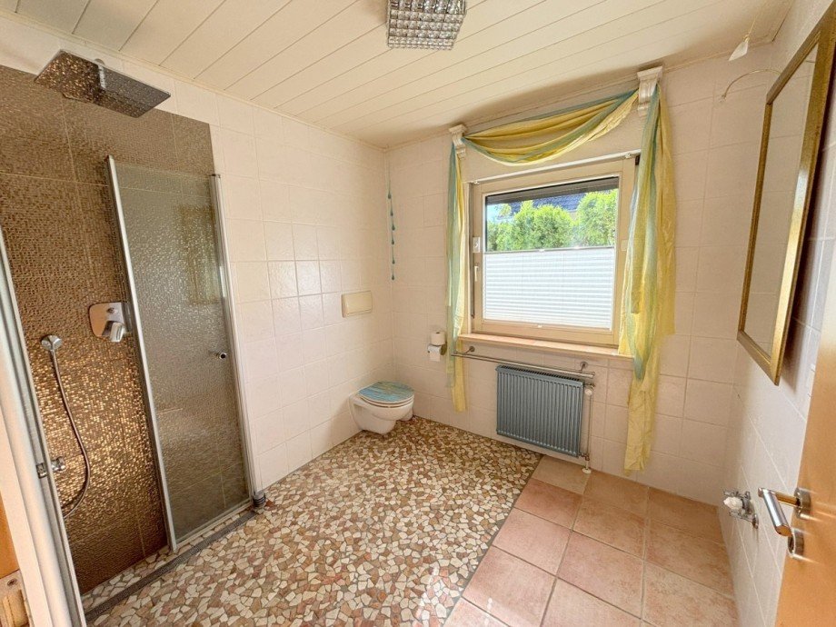 Bad EG Ansicht 2 Einfamilienhaus Bendorf