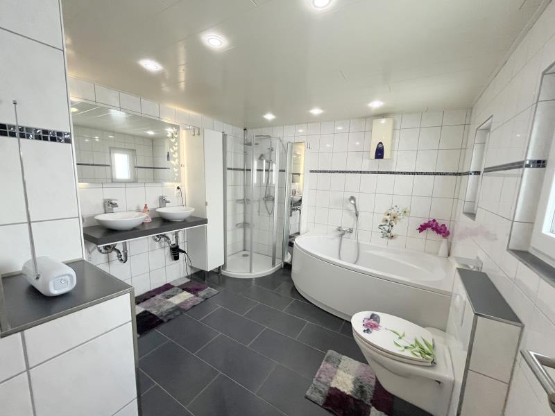 Bad Einfamilienhaus Ailertchen