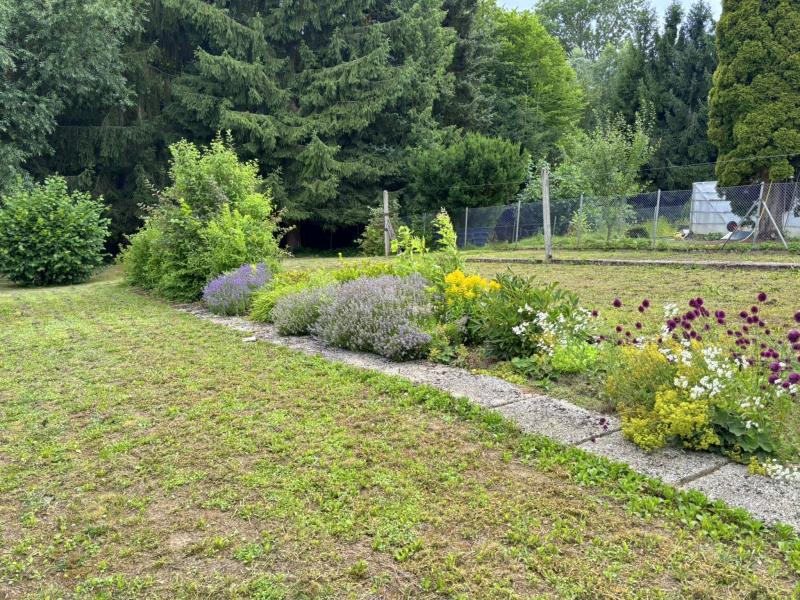 Gartenteilansicht Bauernhaus Hadamar