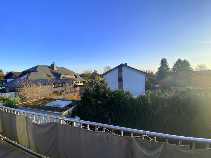 Blick vom Balkon Etagenwohnung H�hn