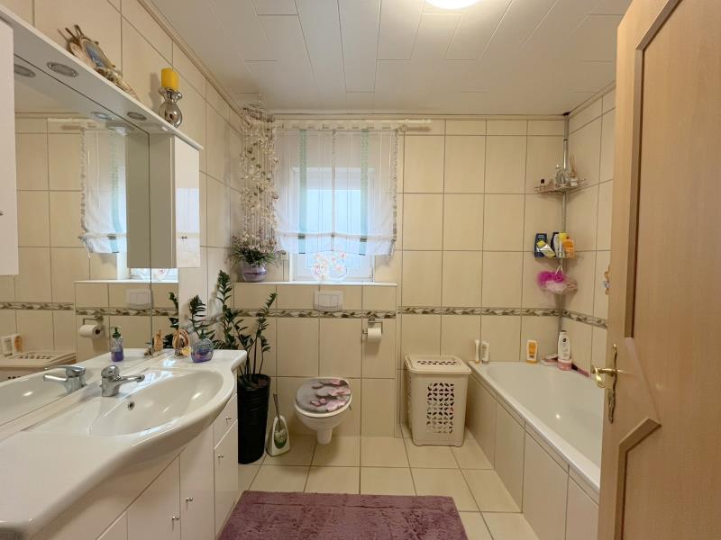 Badezimmer Einfamilienhaus Hergenroth