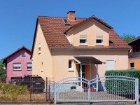 Hauptbild Selber wohnen und vermieten oder Mehrgenerationenwohnen - Hier ist vieles möglich! Zwei Einfamilienhäuser auf einem Grundstück in Wilsenroth