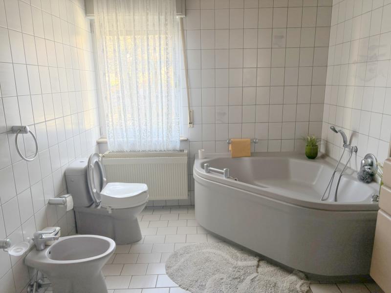 Bad EG Ansicht 2 Einfamilienhaus Westerburg