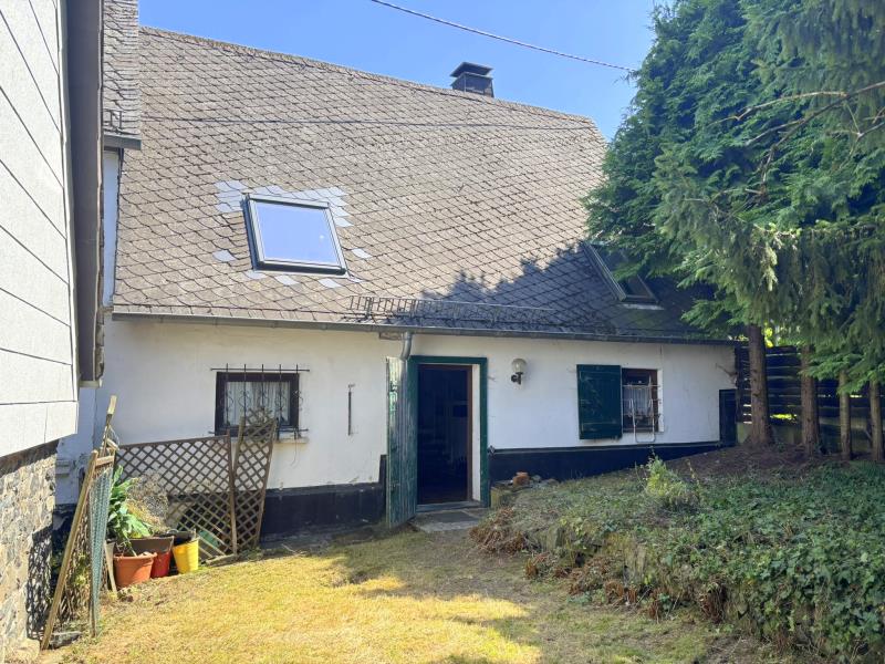 R�ckansicht Einfamilienhaus Berzhahn