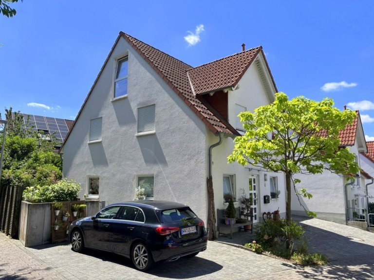 Seitenansicht Montabaur Einfamilienhaus Reserviert! Ideal f�r junge Familien - Einfamilienhaus in kinderfreundlicher Stadtrandlage von Montabaur