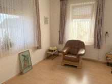 Kleines Zimmer OG Liebhaberanwesen: Charmantes und urgem�tliches Zweifamilienhaus mit Nebengeb�ude in Alpenrod