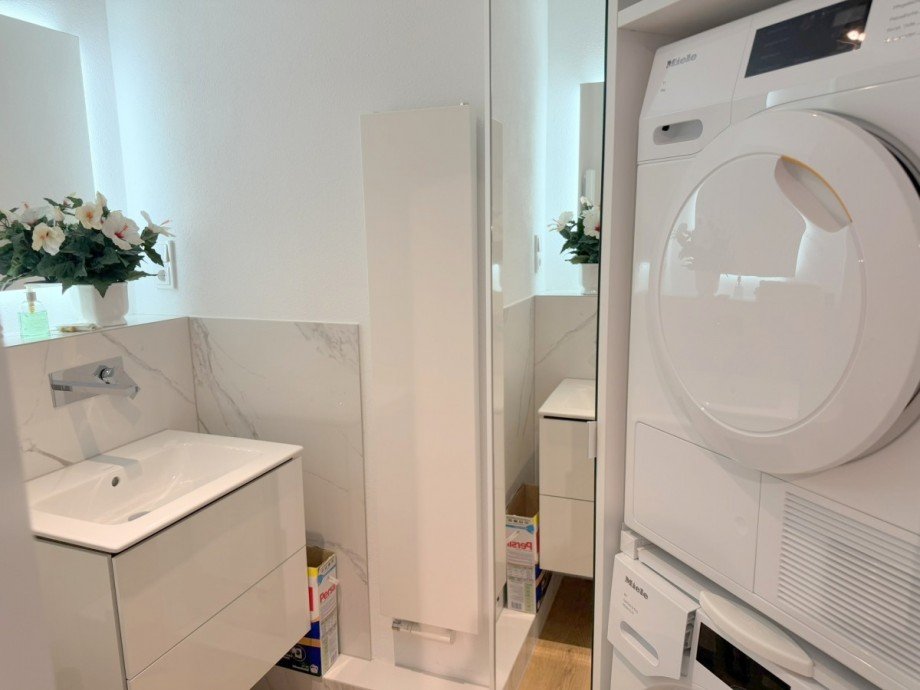 G�ste WC mit Waschmaschinenanschluss Wohnung Koblenz