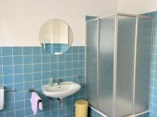 Badezimmer EG Ansicht 2 Liebhaberanwesen: Charmantes und urgem�tliches Zweifamilienhaus mit Nebengeb�ude in Alpenrod