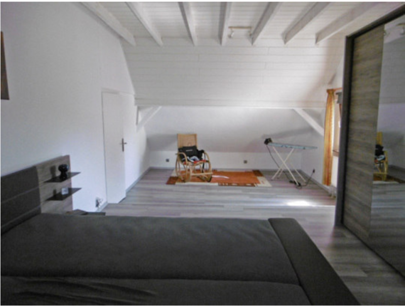 Schlafzimmer OG Einfamilienhaus Ailertchen