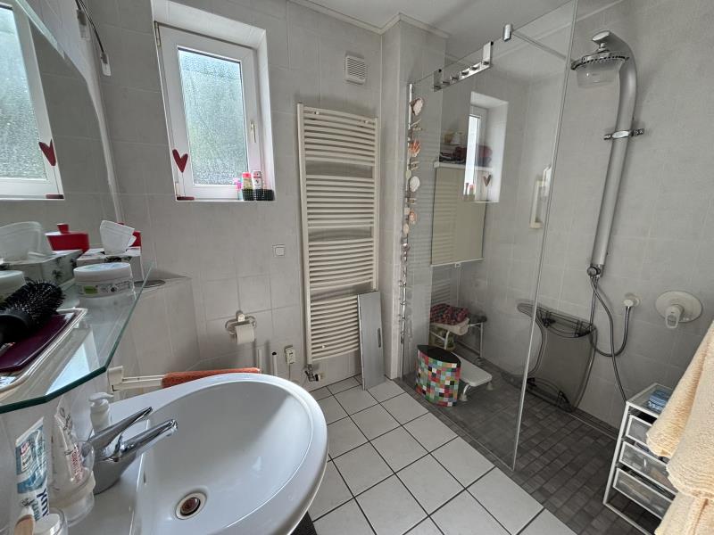 Bad EG Zweifamilienhaus Westerburg