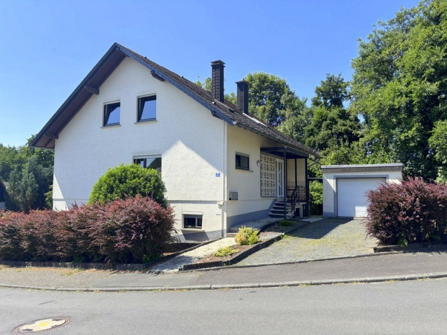 Vorderansicht Einfamilienhaus Hergenroth