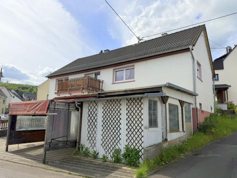 Seitenansicht 2 Einfamilienhaus Gem�nden