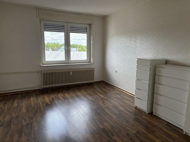 Schlafzimmer OG Zweifamilienhaus Meudt