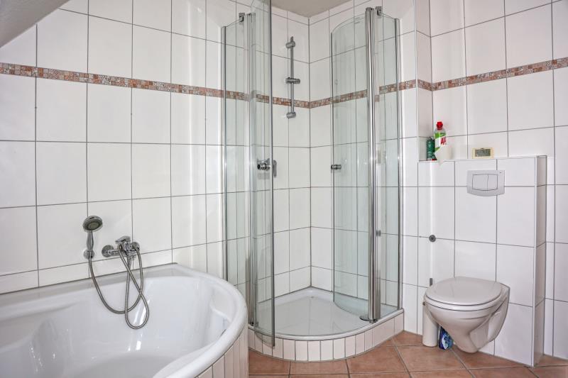 Bad Ansicht 2 Einfamilienhaus Montabaur