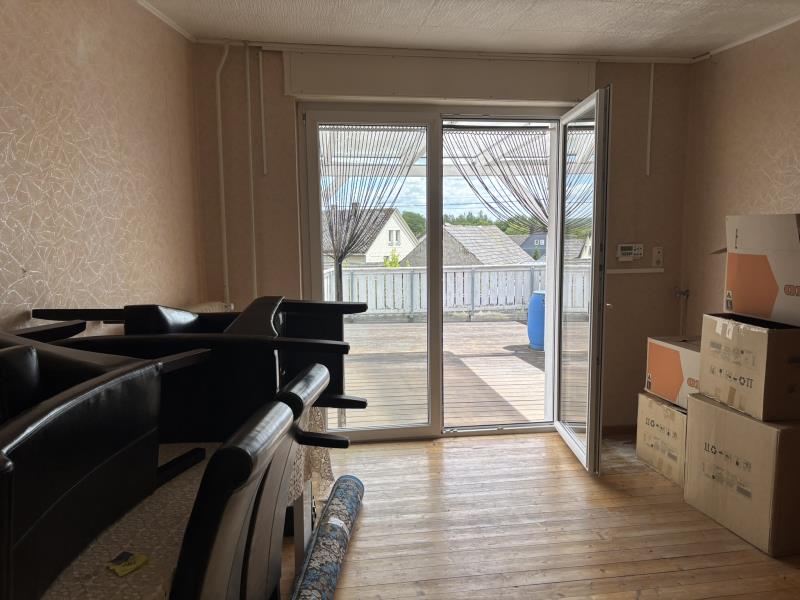 Zimmer mit Balkon Zweifamilienhaus Meudt