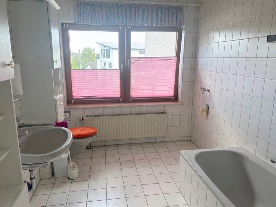Badezimmer Ansicht 2 Wohnung Westerburg