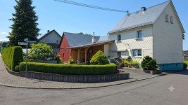 Hauptbild Ein-/Zweifamilienhaus mit großer Scheune und pflegeleichtem Garten in Bellingen