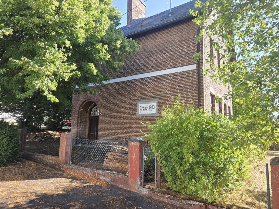 Seitenansicht 2 Einfamilienhaus Westerburg