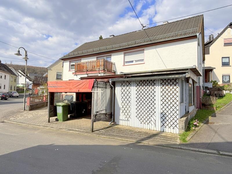 Vorderansicht 2 Einfamilienhaus Gem�nden