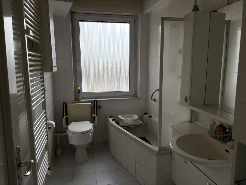 Bad OG Zweifamilienhaus Meudt
