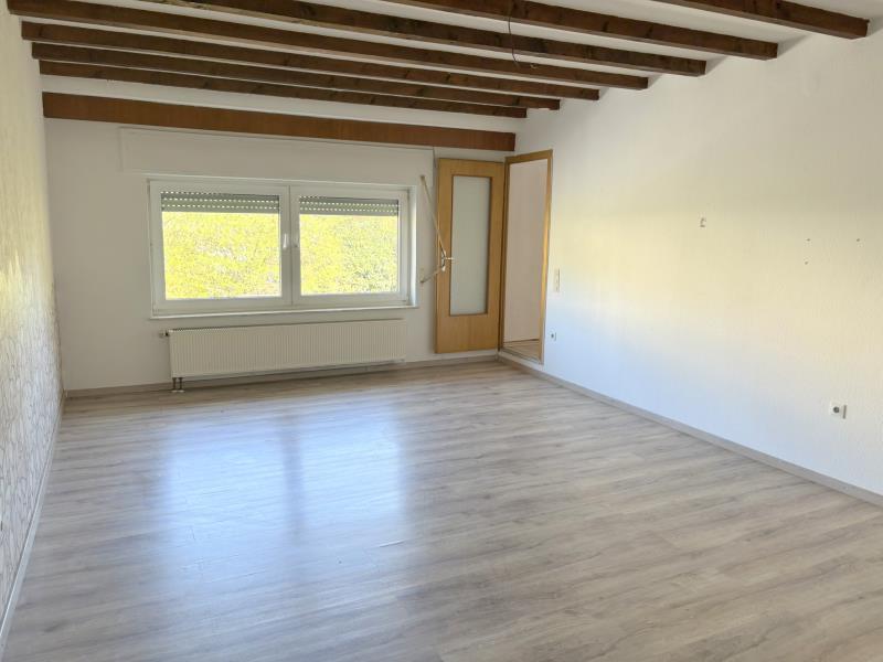 Wohnzimmer Ansicht 2 Zweifamilienhaus K�lbingen