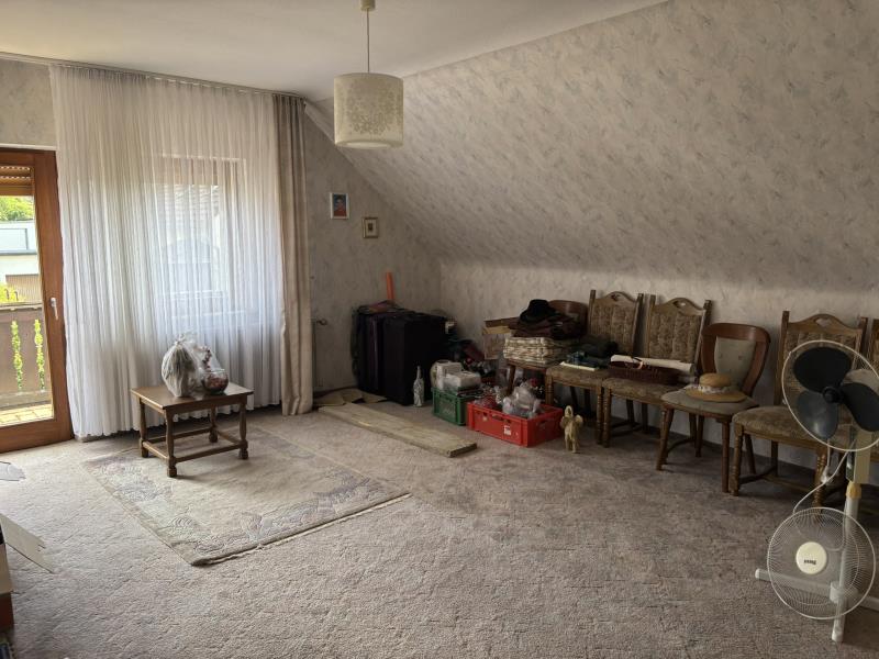 Schlafzimmer OG Einfamilienhaus Girkenroth