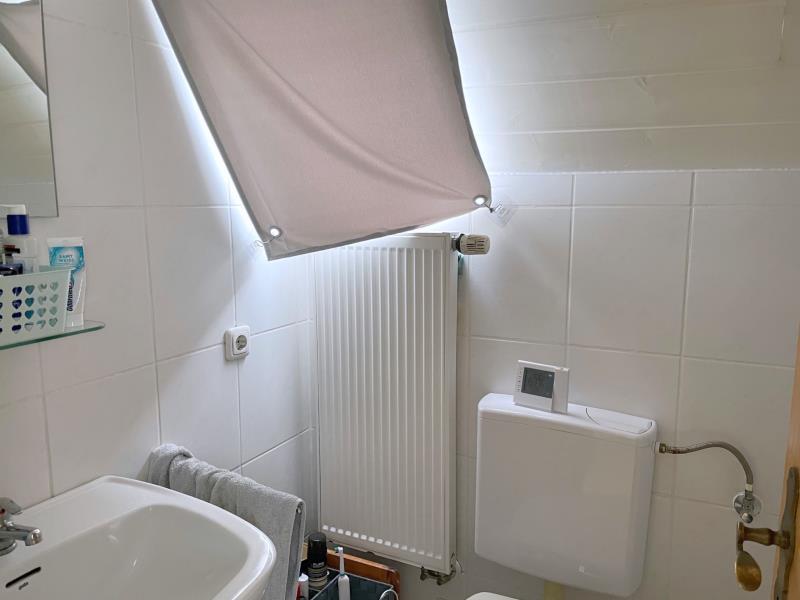 Badezimmer mit Dusche Wohnung Rhens