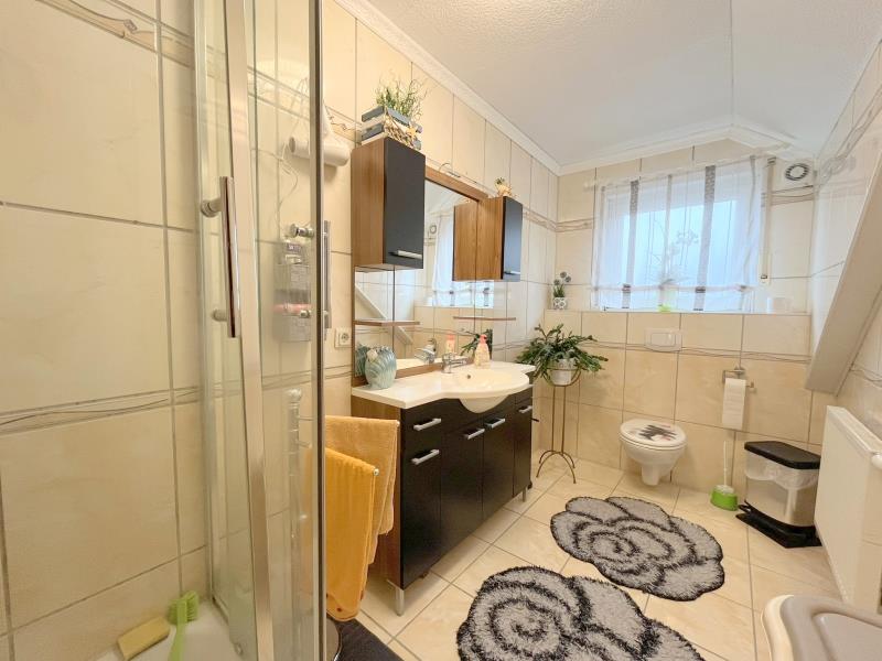 Badezimmer 2 Einfamilienhaus Hergenroth