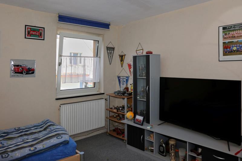 Schlafzimmer 2 Einfamilienhaus Pottum